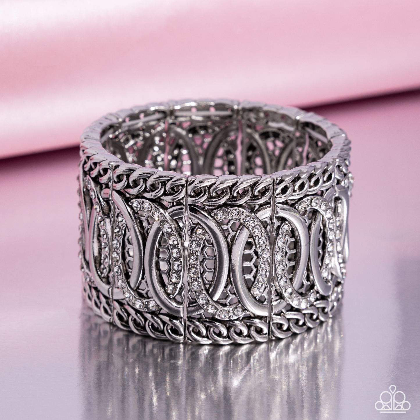 Paparazzi - Forged Fashion - White Bracelet