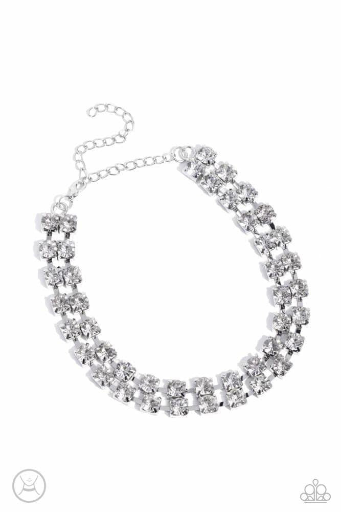 Paparazzi - Glistening Gallery - White Choker
