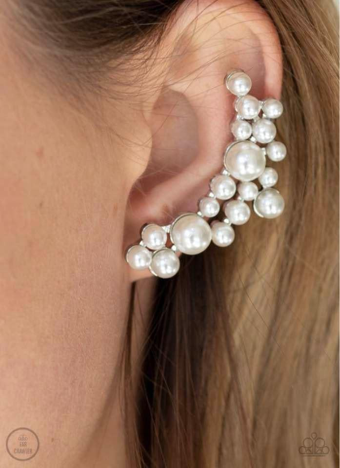 Paparazzi- Metro Makeover White Post Crawler