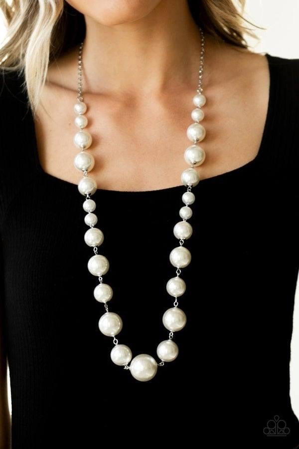 Paparazzi - Pearl Prodigy White Pearl Necklace