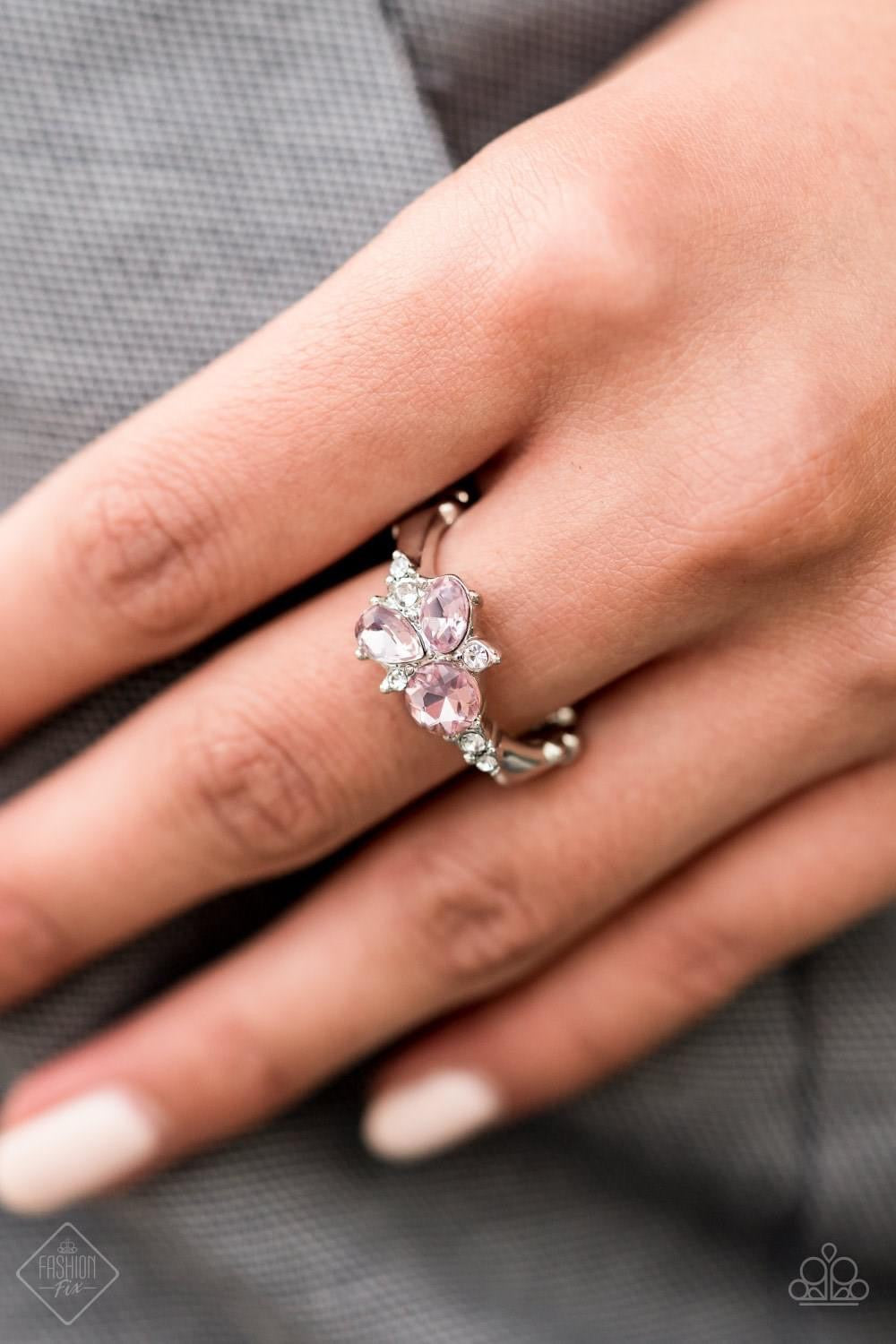 Paparazzi - Glimpses of Malibu - Complete Trend Blend Fashion Fix Set - October 2020