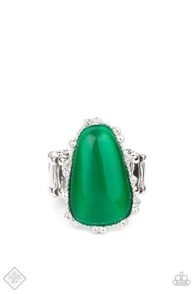 Paparazzi- Newport Noveau Green Ring
