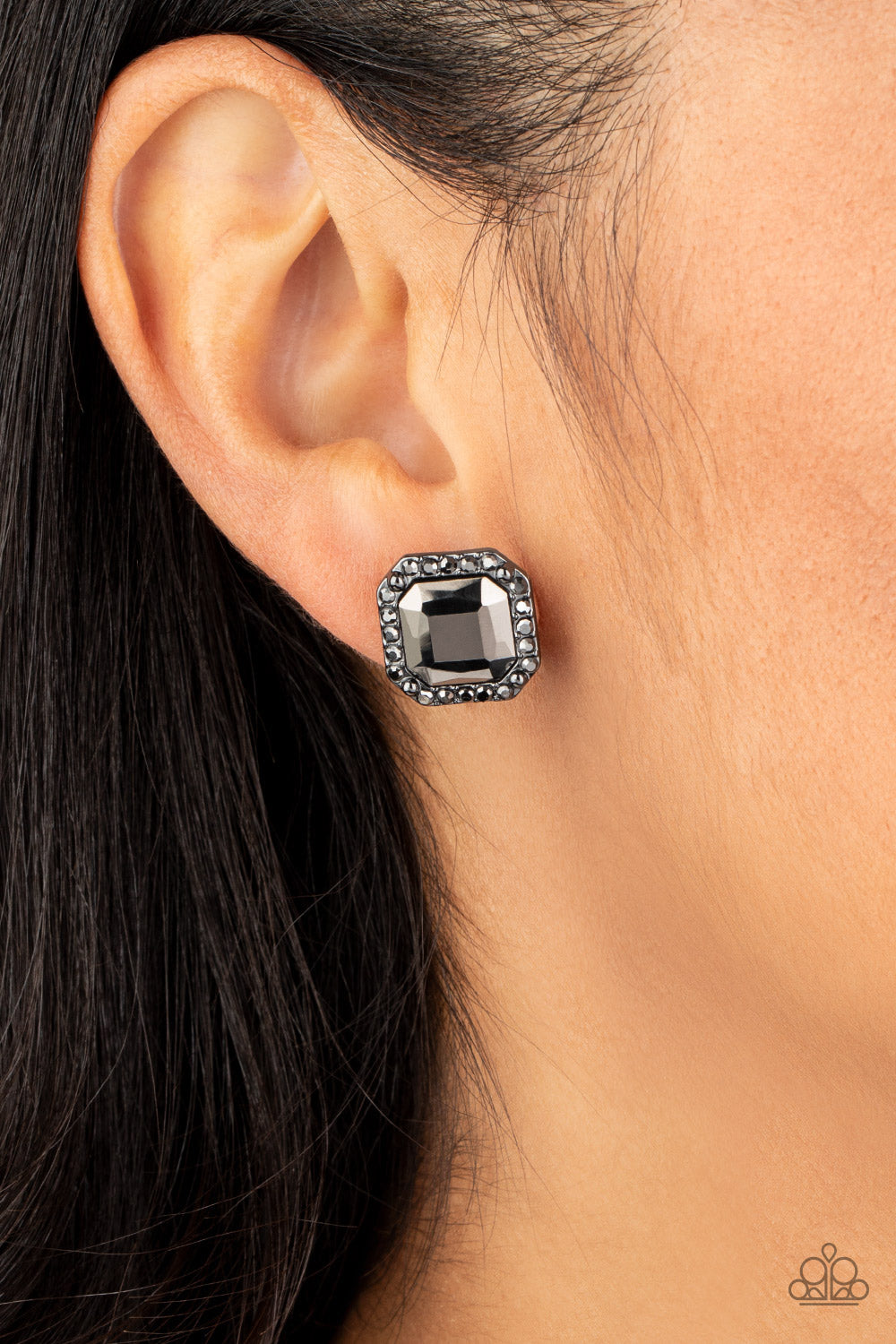 Paparazzi - Act Your AGELESS - Black Earrings
