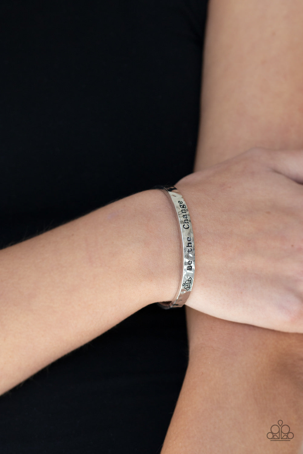 Paparazzi - Be The Change - Silver Bracelet