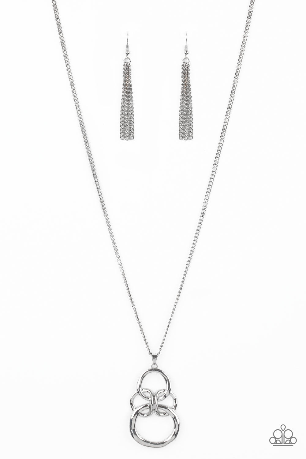 Paparazzi - Courageous Contour - Silver Necklace