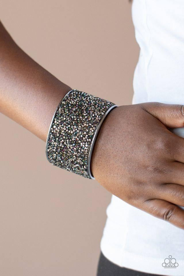 Paparazzi - October 2020 Life of the Party - Stellar Radiance Black Bracelet