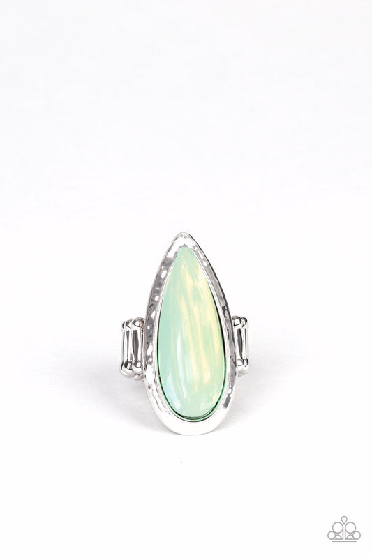 Paparazzi - Opal Oasis - Green Ring