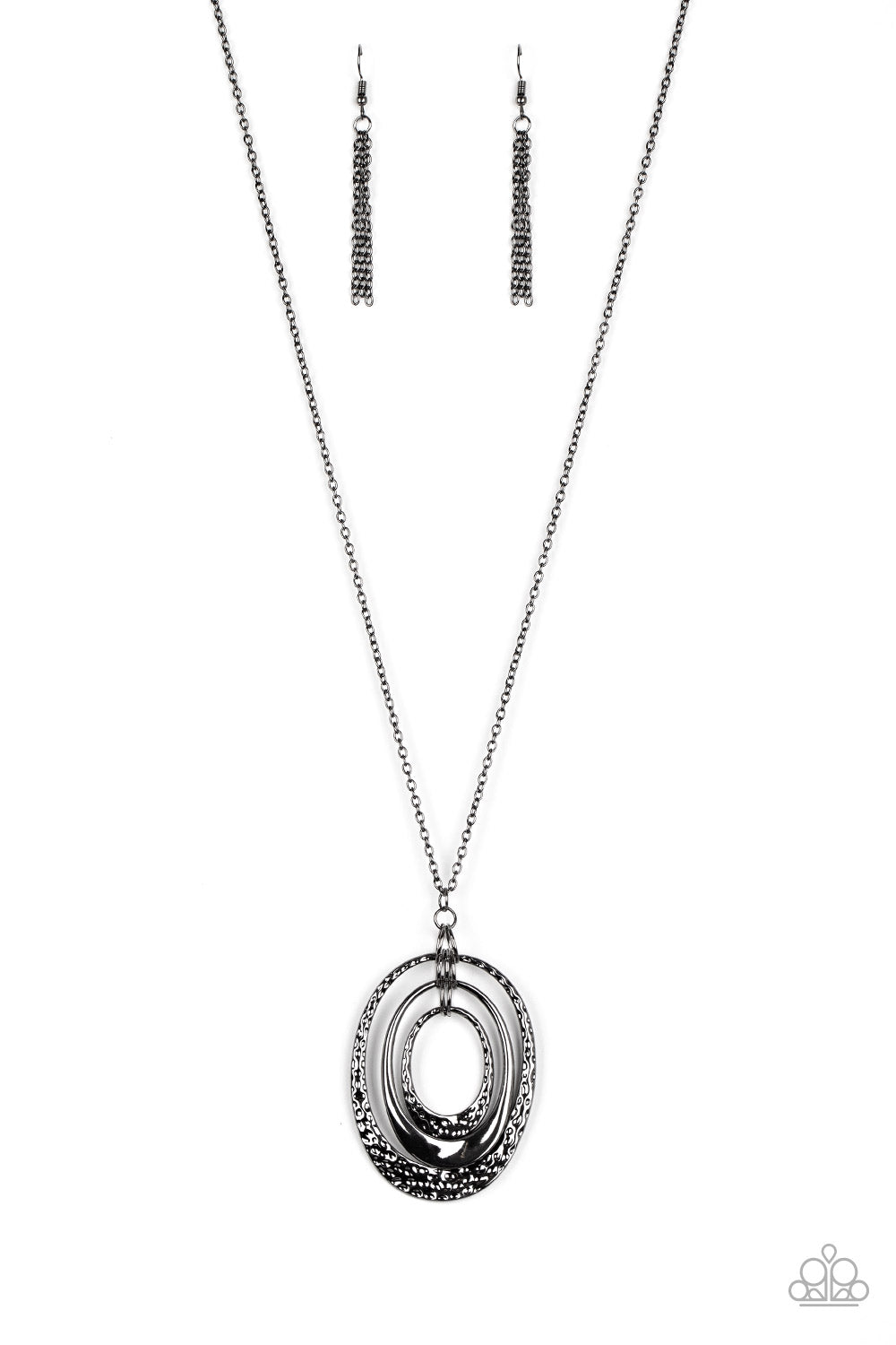 Paparazzi- Dizzying Decor - Black Necklace