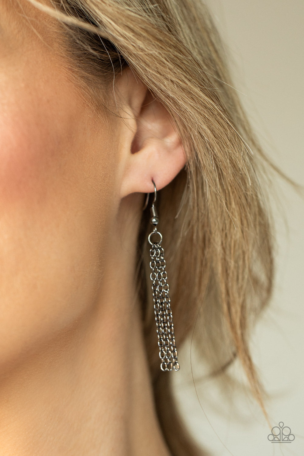Paparazzi- Dizzying Decor - Black Necklace