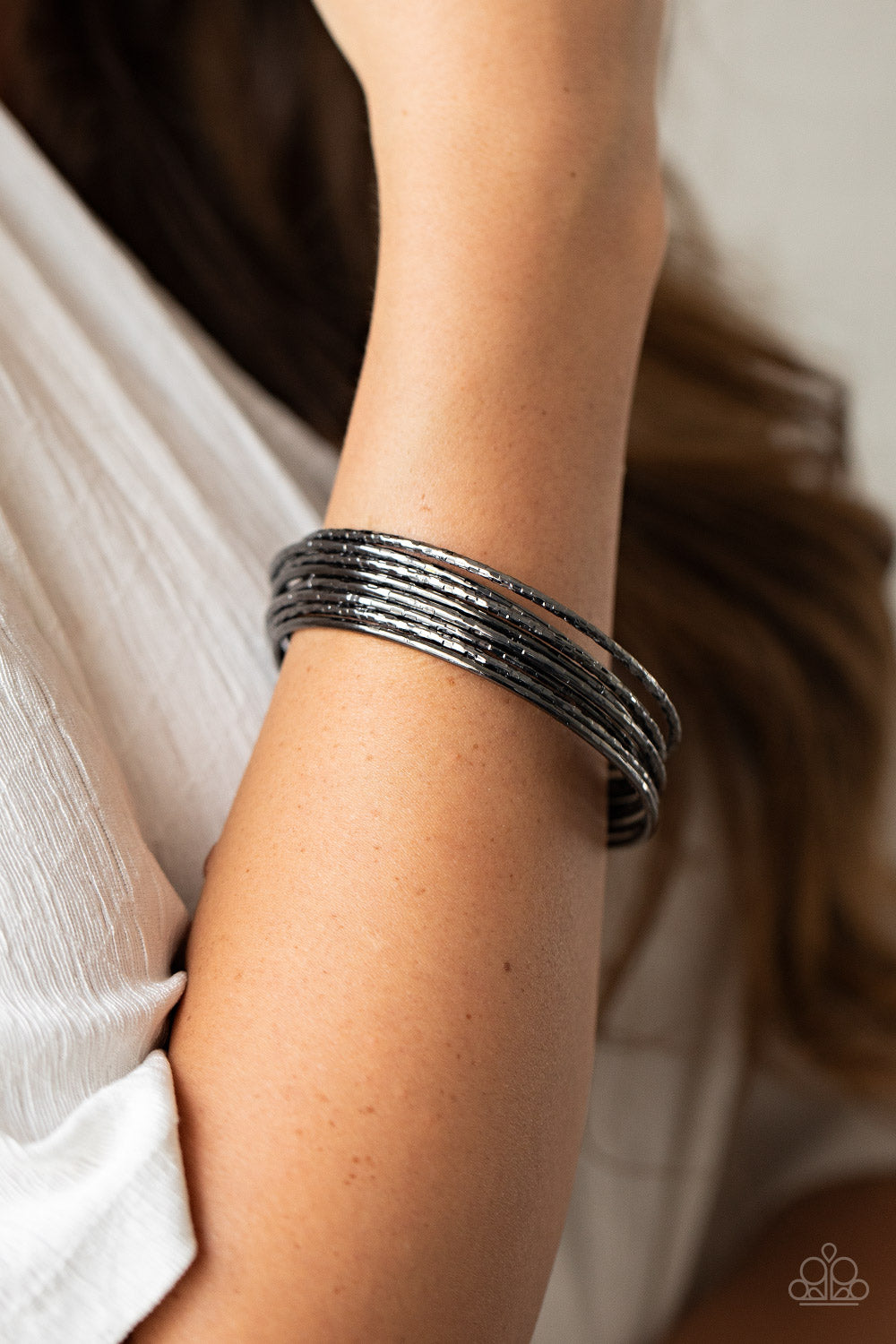 Paparazzi - Thanks For GLISTENING - Black Bracelet