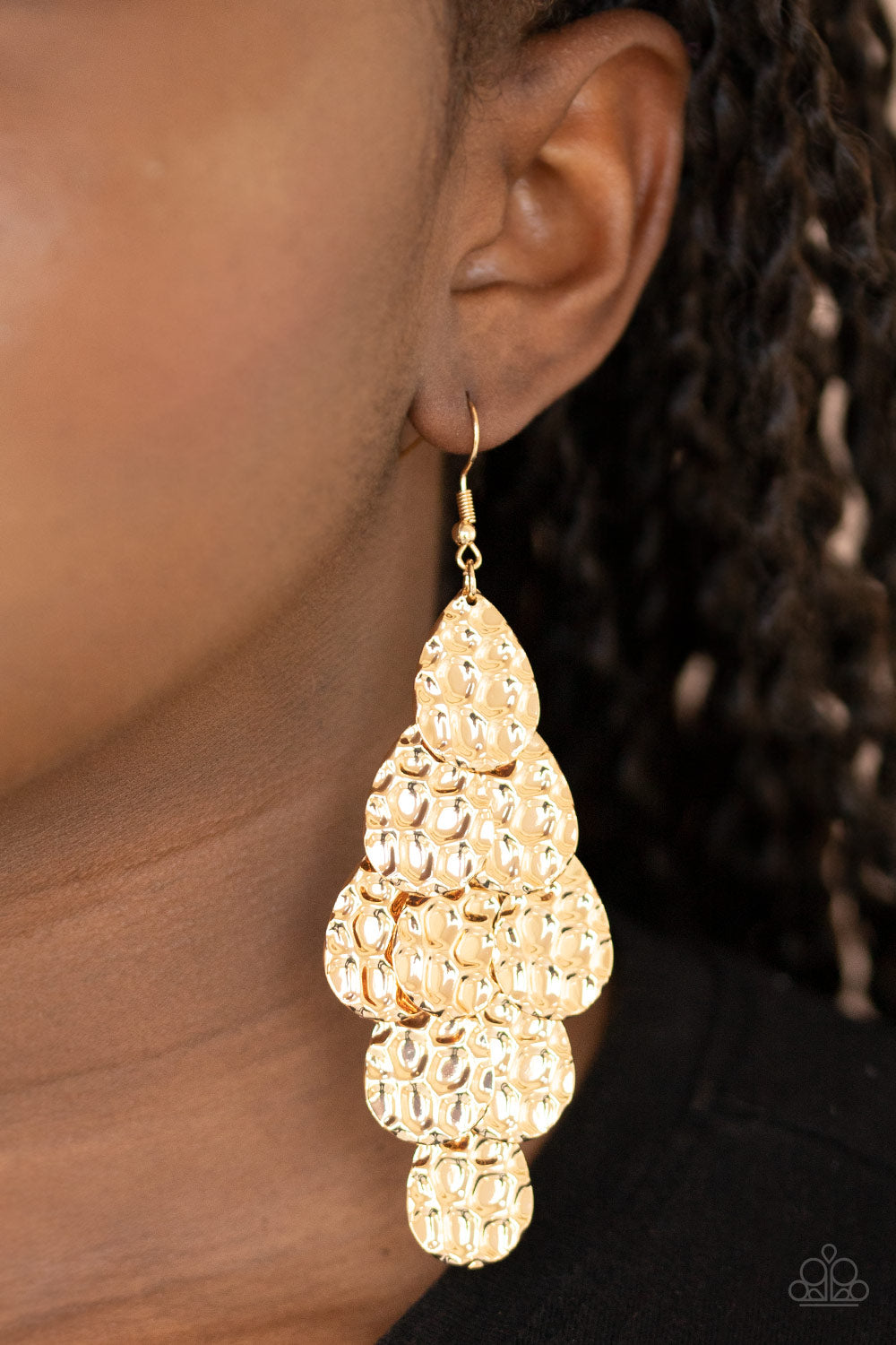 Paparazzi- Instant Incandescence - Gold Earrings