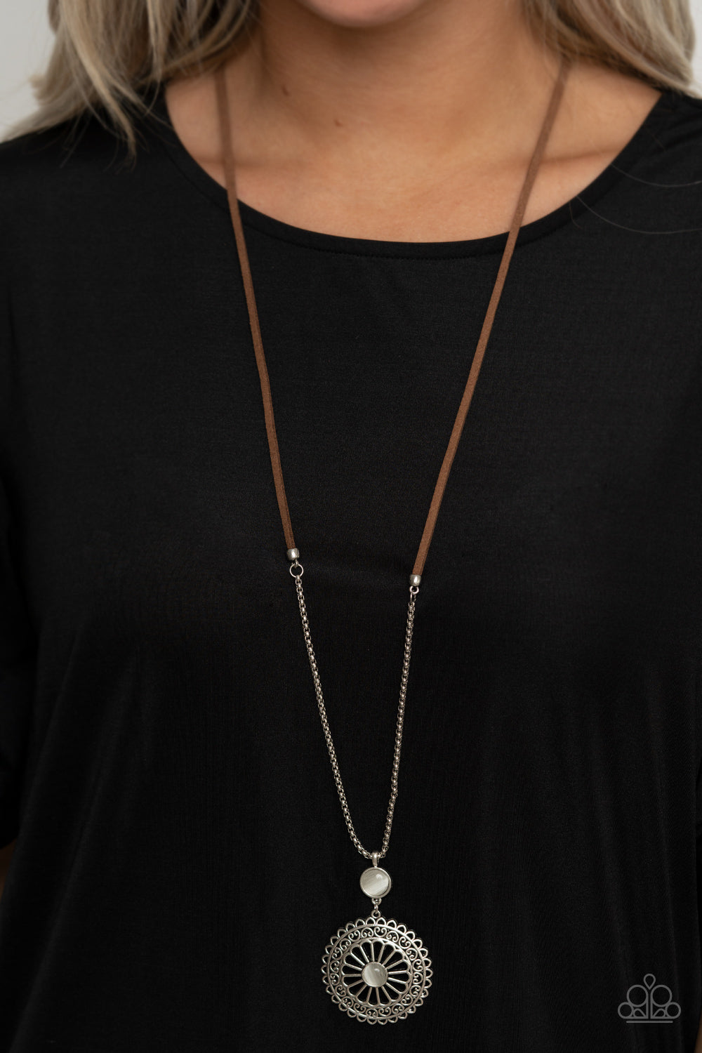 Paparazzi - Where No MANDALA Has Gone Before - White Necklace