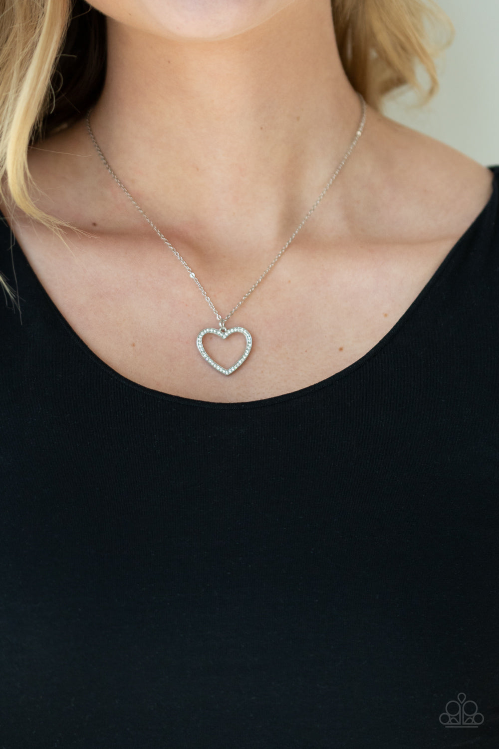Paparazzi - GLOW by Heart - White Necklace