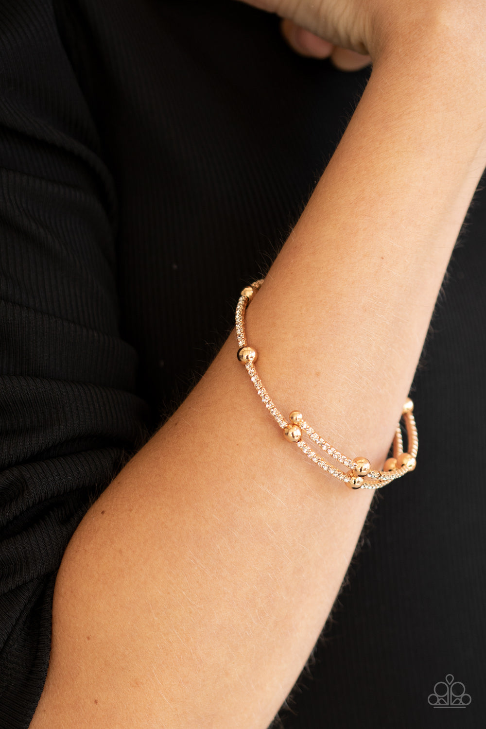 Paparazzi - Standout Shine - Gold Bracelet