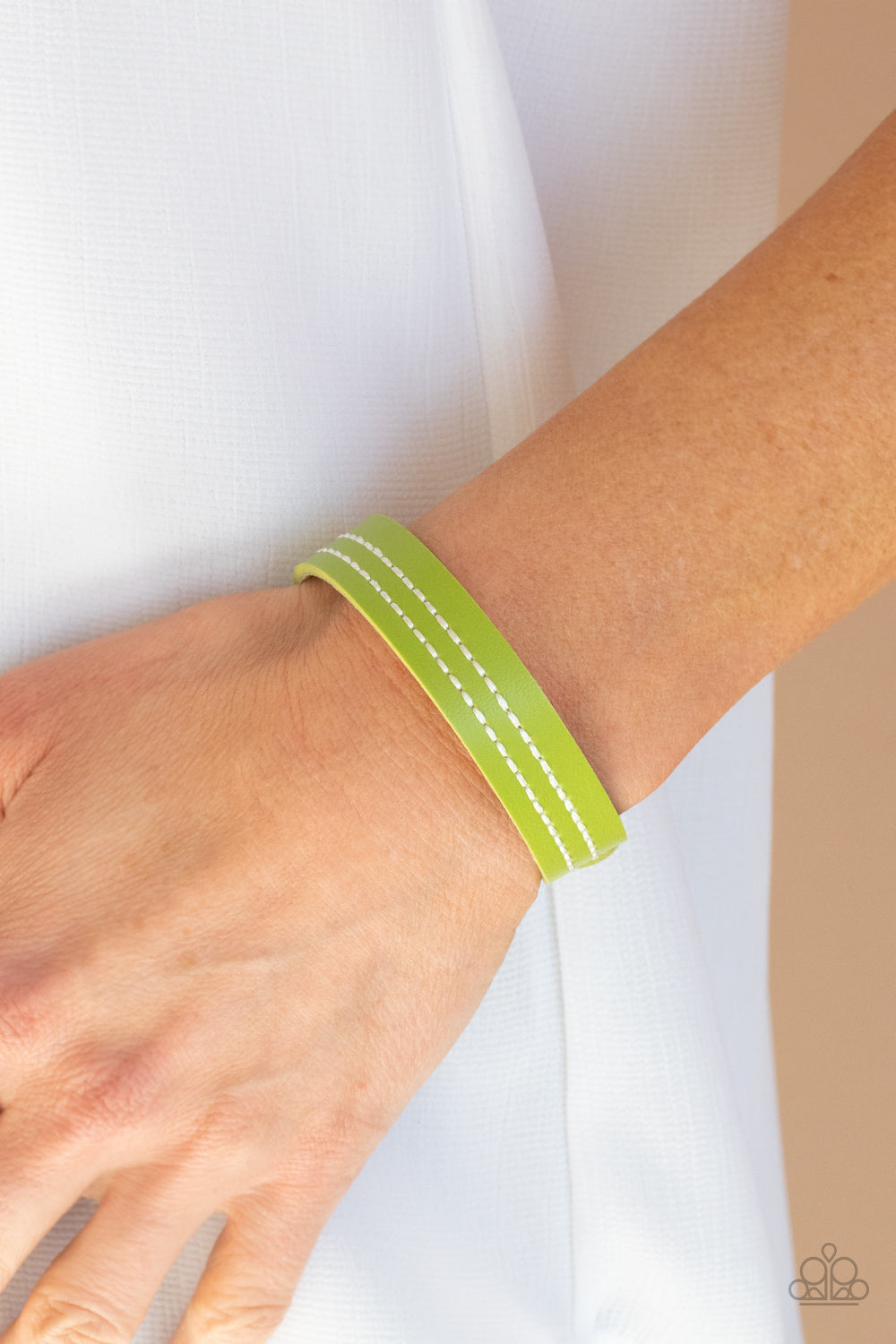 Paparazzi- Life is WANDER-ful - Green Bracelet