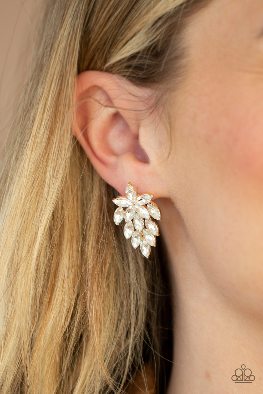 Paparazzi- They See Me Glowin - Gold Earrings