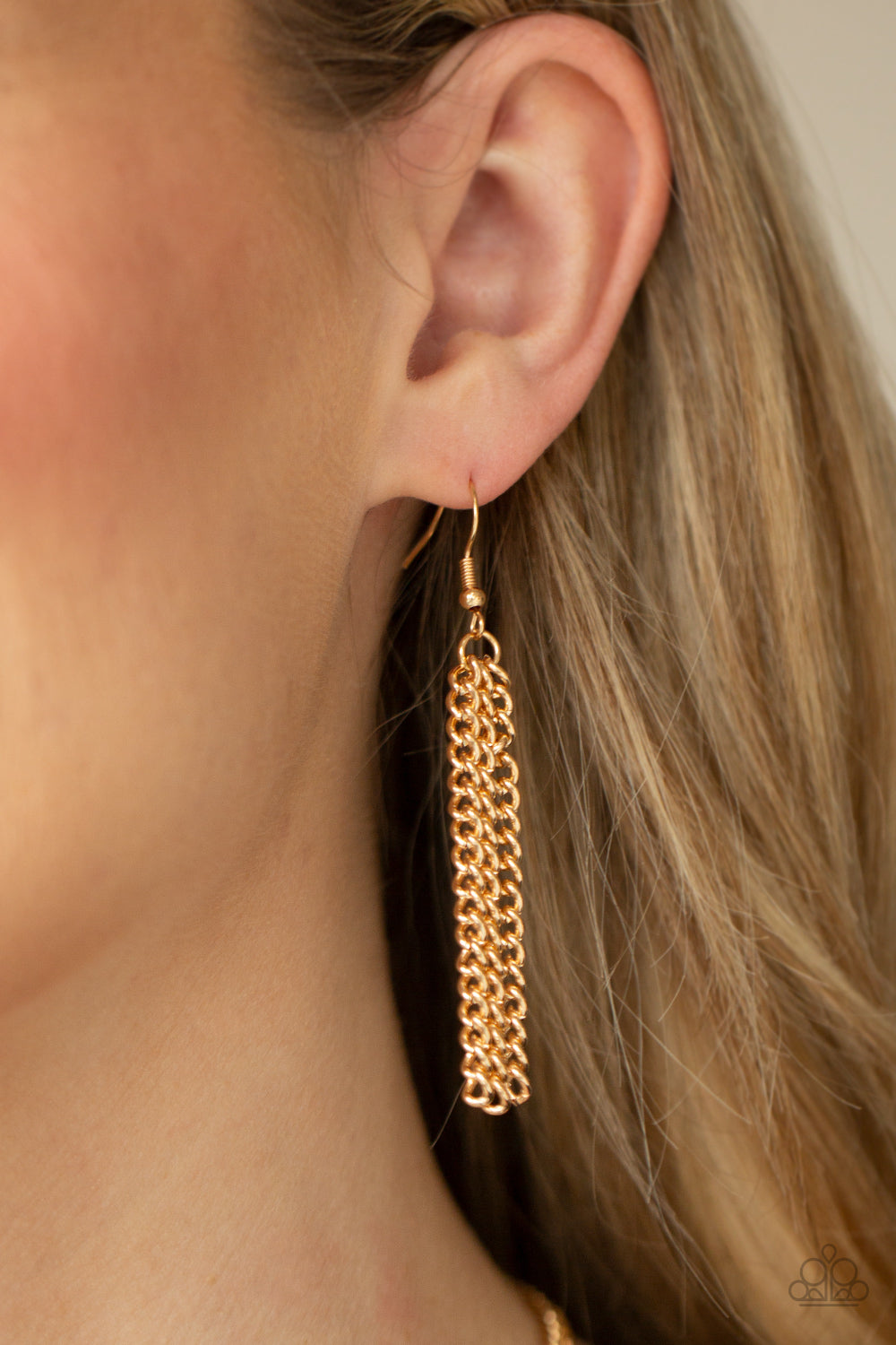 Paparazzi - Metro Mirage - Gold Necklace