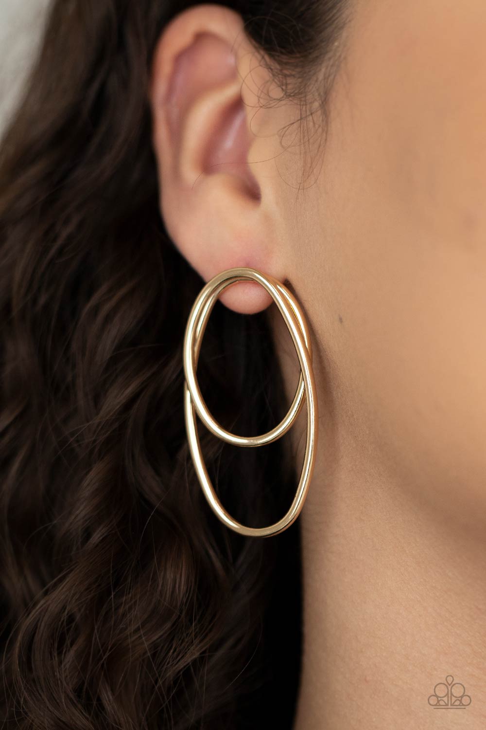 Paparazzi - So OVAL-Dramatic Gold Post Earrings
