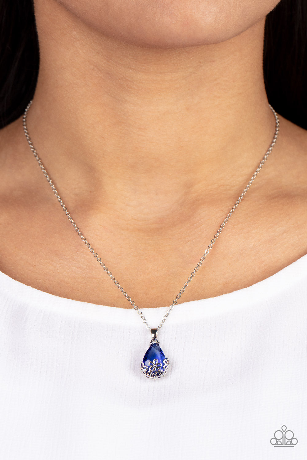 Paparazzi - Flower Patch Fabulous - Blue Necklace