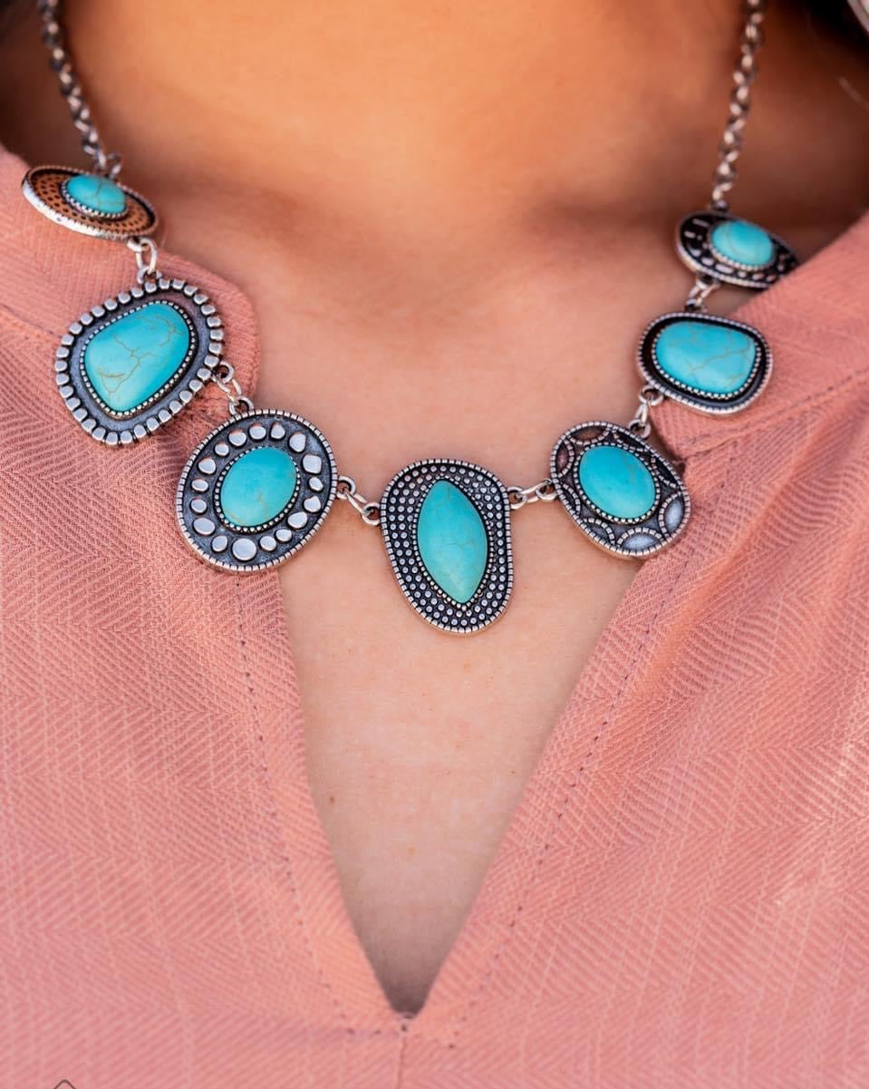 Paparazzi - Simply Santa Fe - Complete Trend Blend Fashion Fix Set