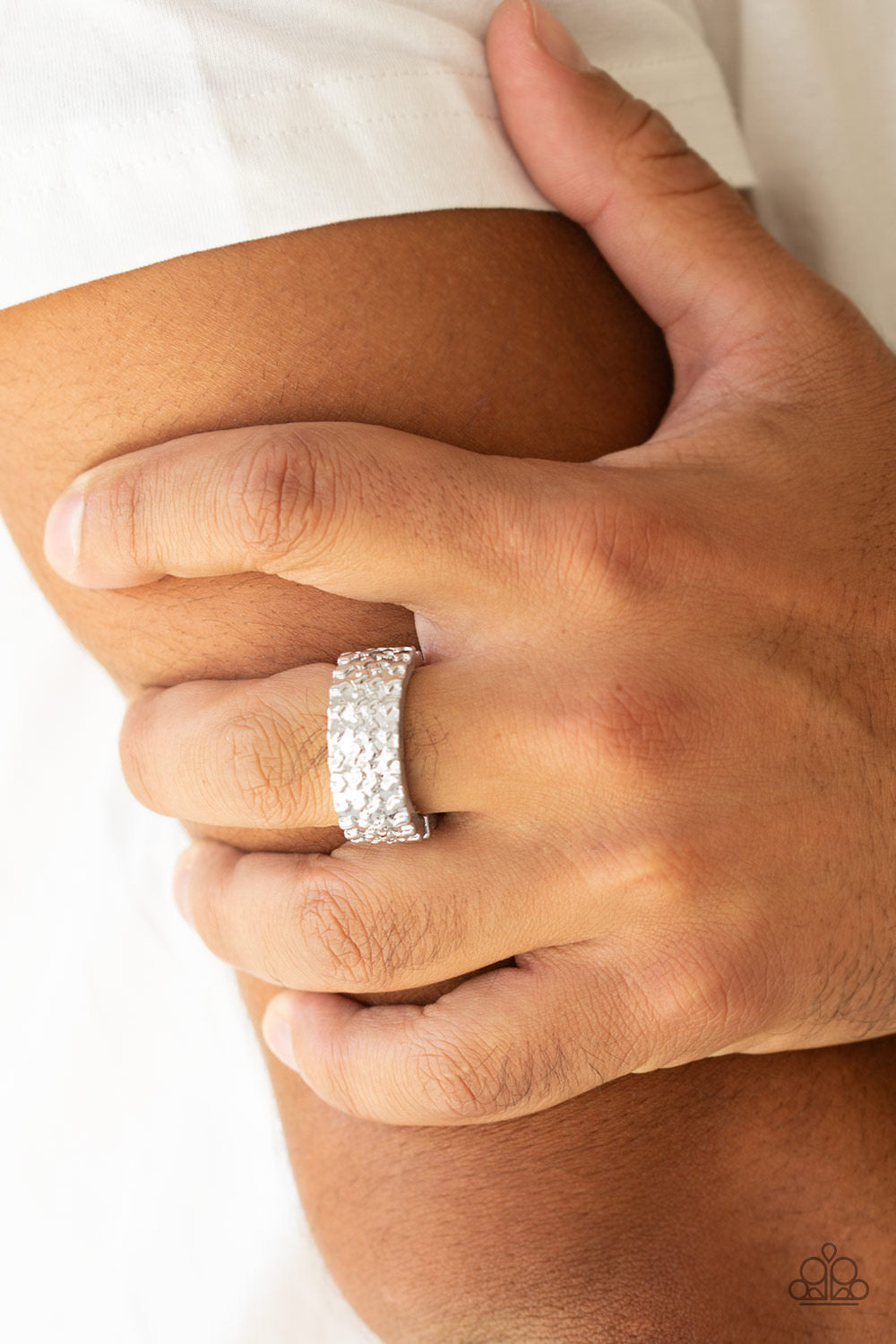 Paparazzi - All Wheel Drive - Silver Ring