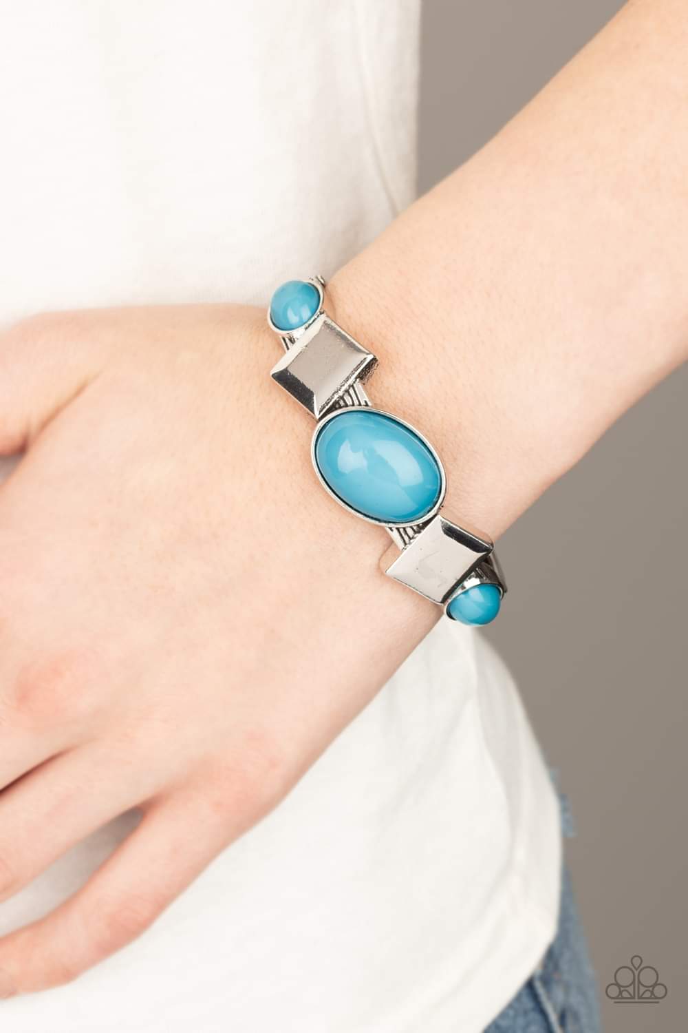 Paparazzi - Abstract Appeal - Blue Bracelet