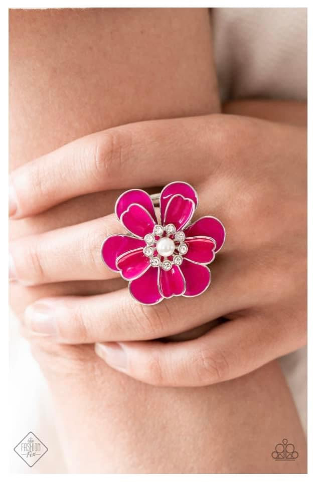 Paparazzi - Glimpses of Malibu - Complete Trend Blend Fashion Fix Set