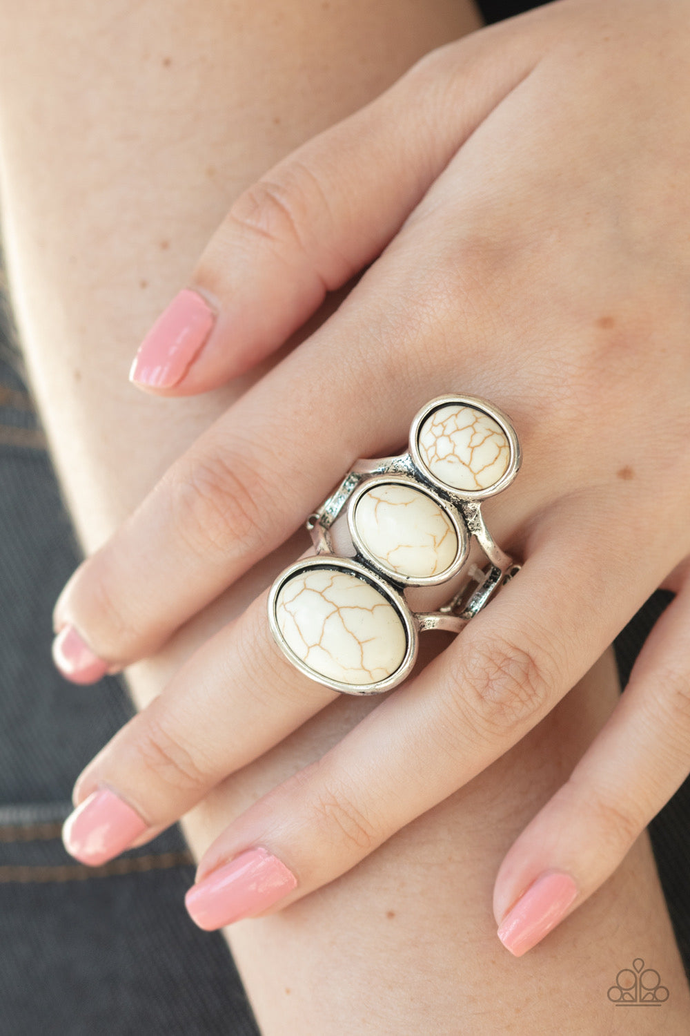 Paparazzi - Rural Revolution - White Ring