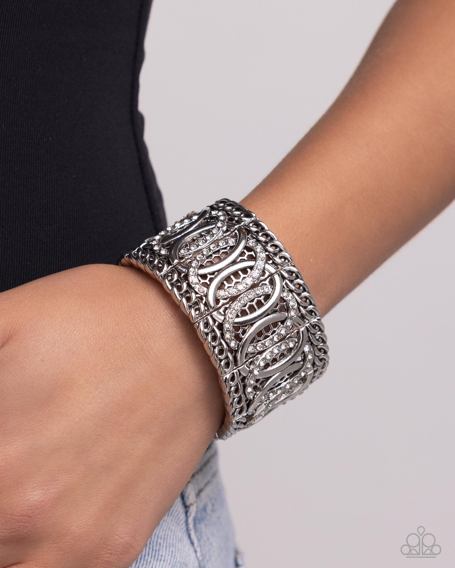 Paparazzi - Forged Fashion - White Bracelet