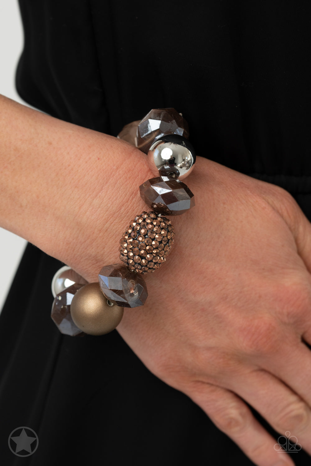 Paparazzi - All Cozied Up Blockbuster Bracelet