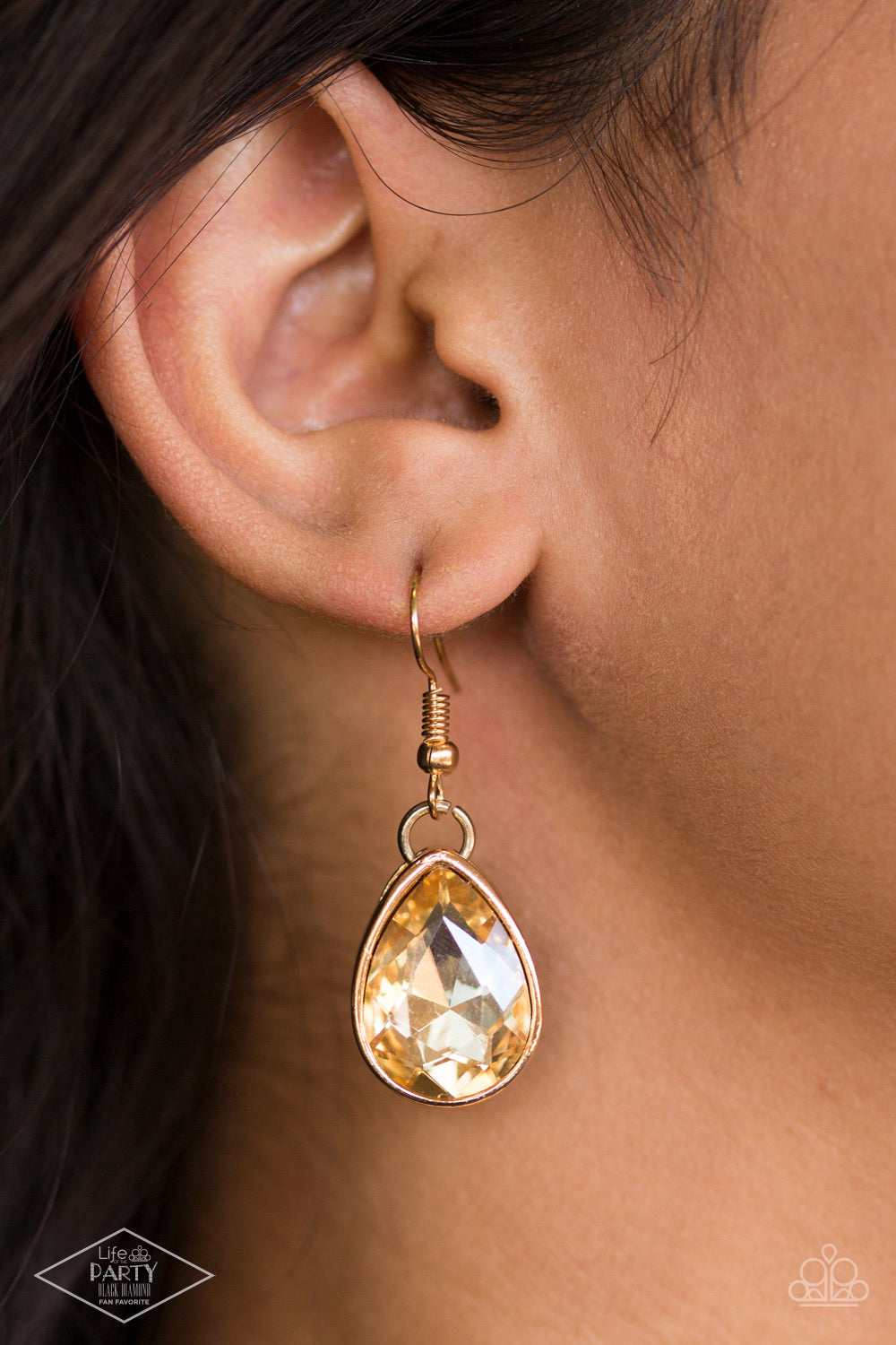 Paparazzi - Show-Stopping Shimmer - Gold Necklace