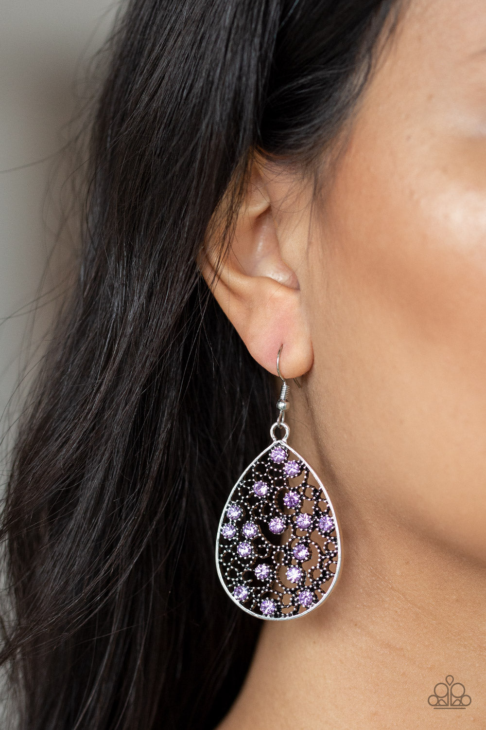 Paparazzi - Dazzling Dew - Purple Earrings