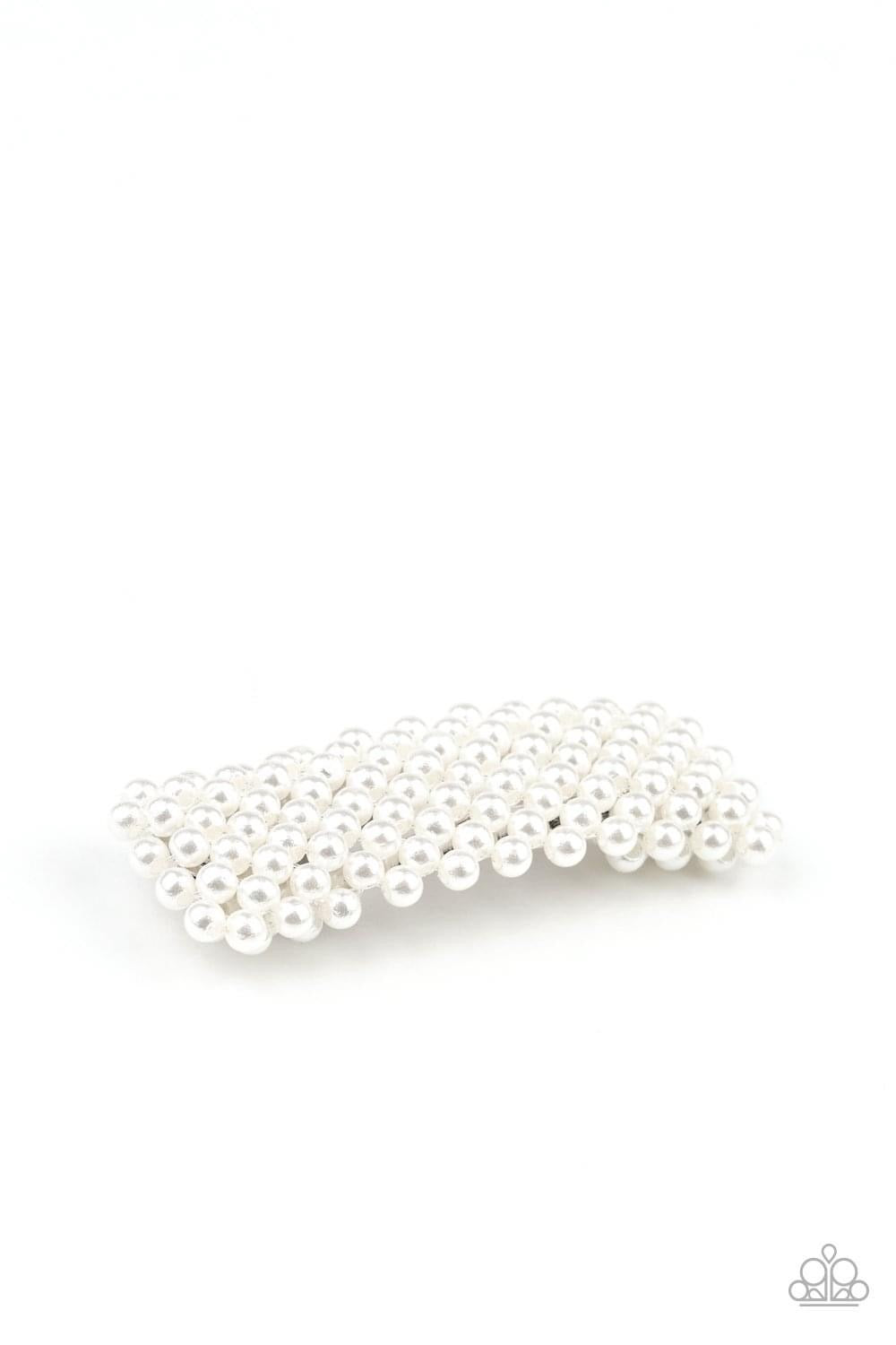 Paparazzi- Pearl-Clutching Posh White Hair Clip