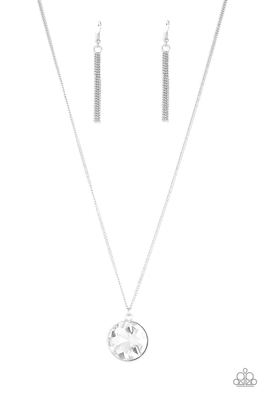 Paparazzi - Dauntless Diva - White Necklace