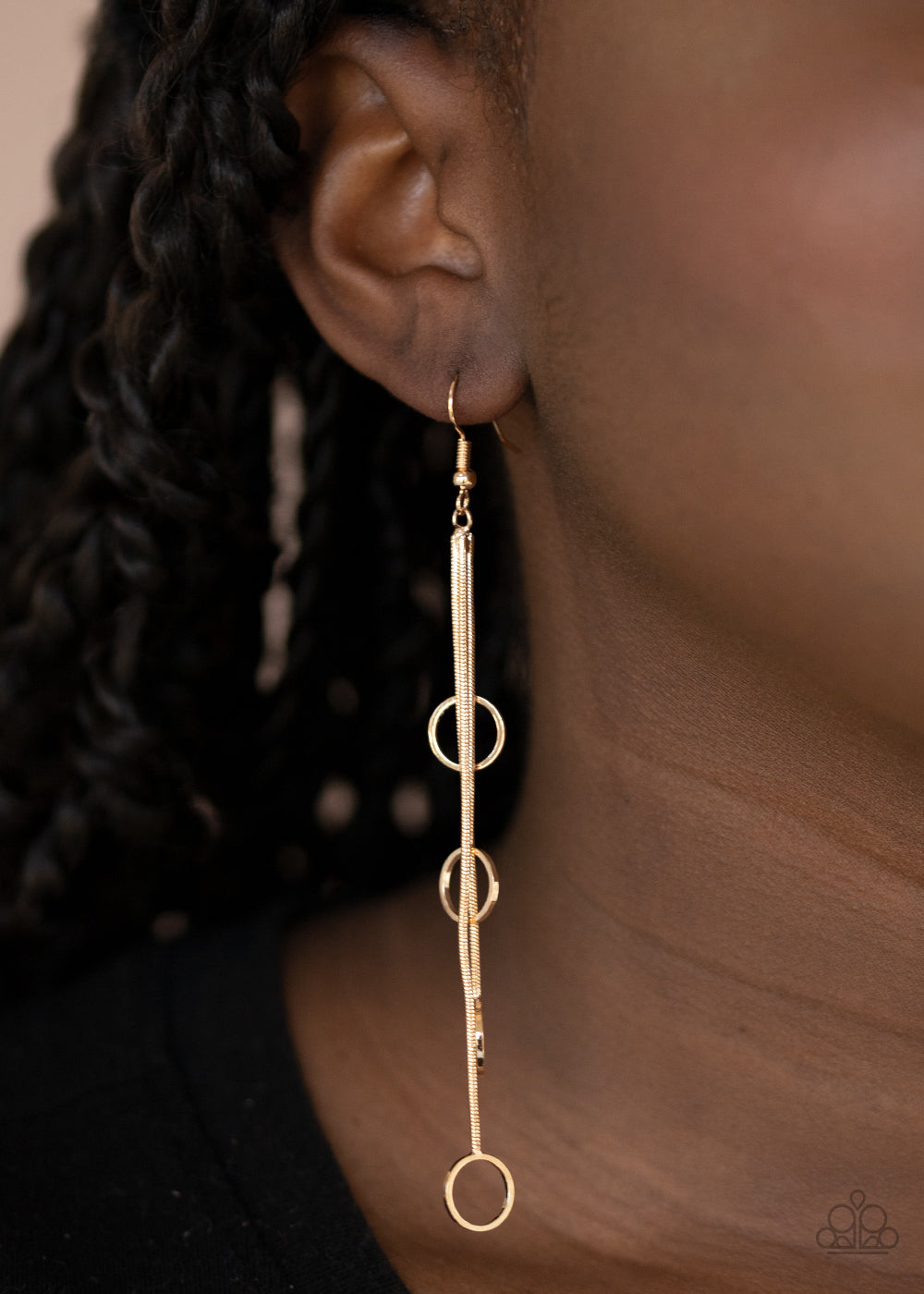 Paparazzi - Full Swing Shimmer - Gold Earrings