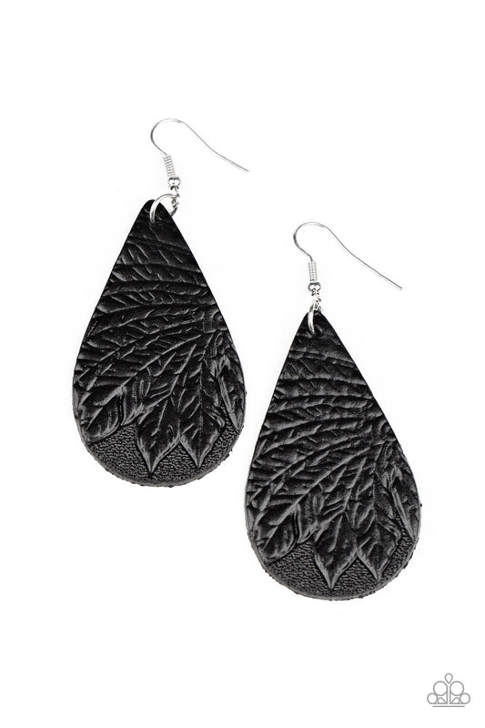 Paparazzi - Everyone Remain PALM! - Black Earrings