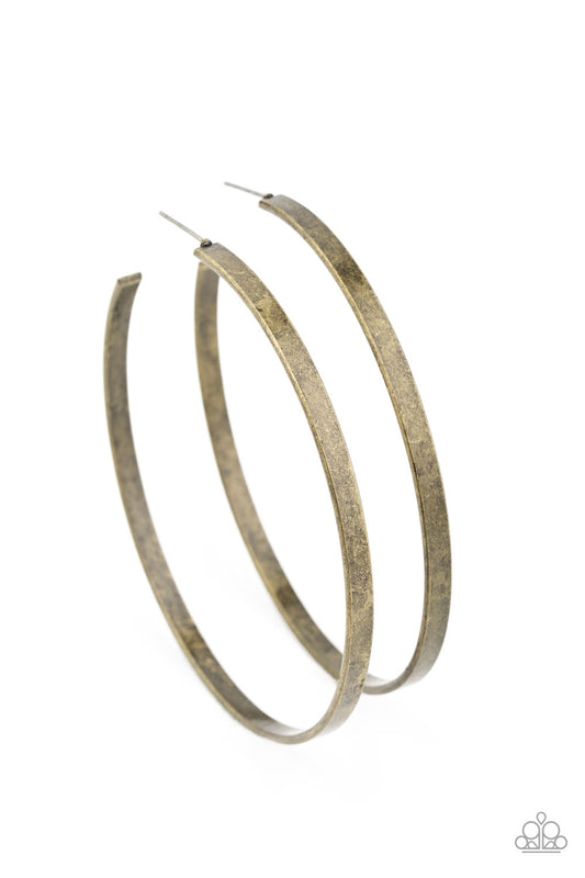 Paparazzi - Lean Into The Curves - Brass Hoop Earrings
