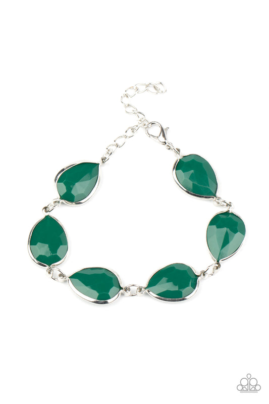 Paparazzi- REIGNy Days - Green Bracelet