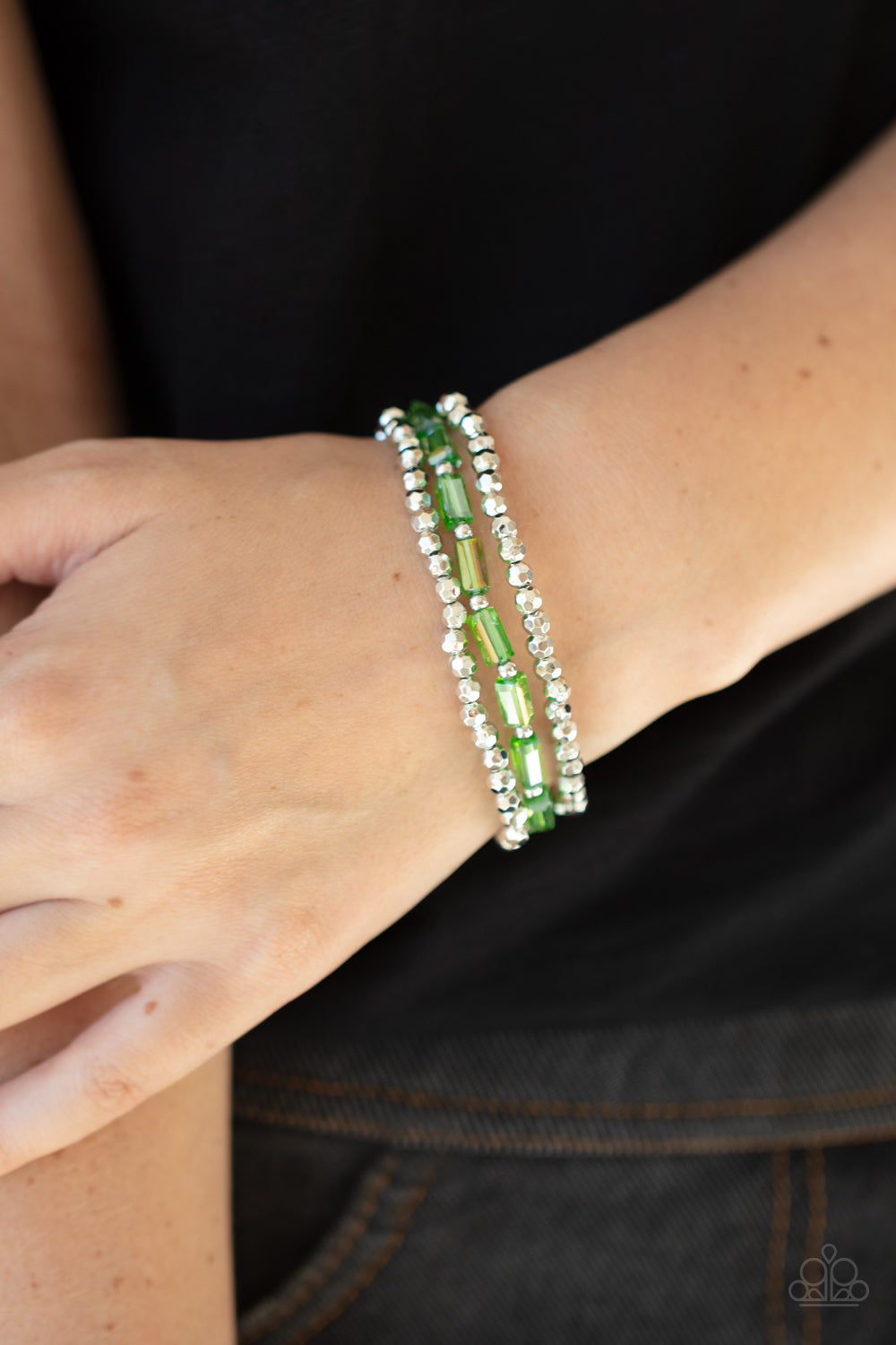 Paparazzi - Elegant Essence - Green Bracelet