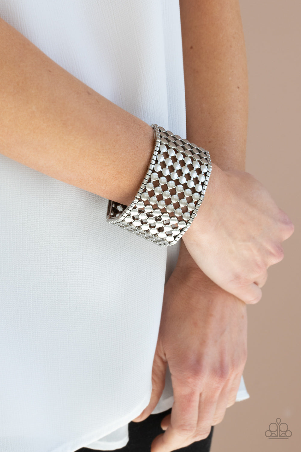 Paparazzi- Cool and CONNECTED - Silver Bracelet