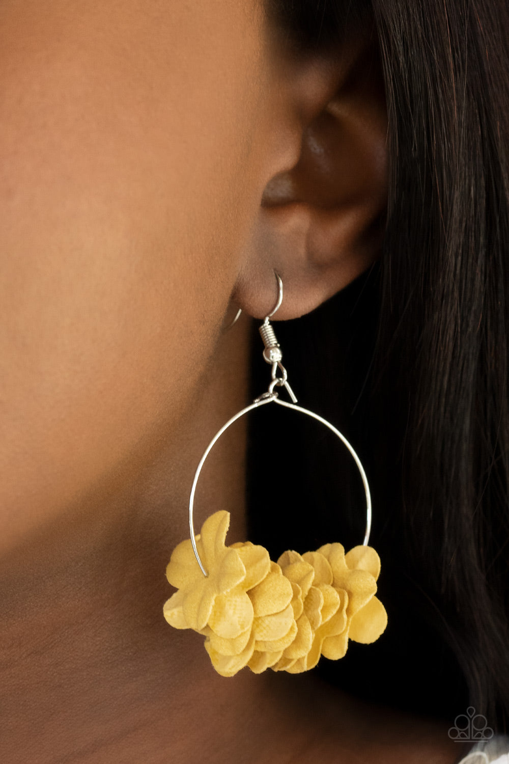 Paparazzi - Flirty Florets - Yellow Earrings