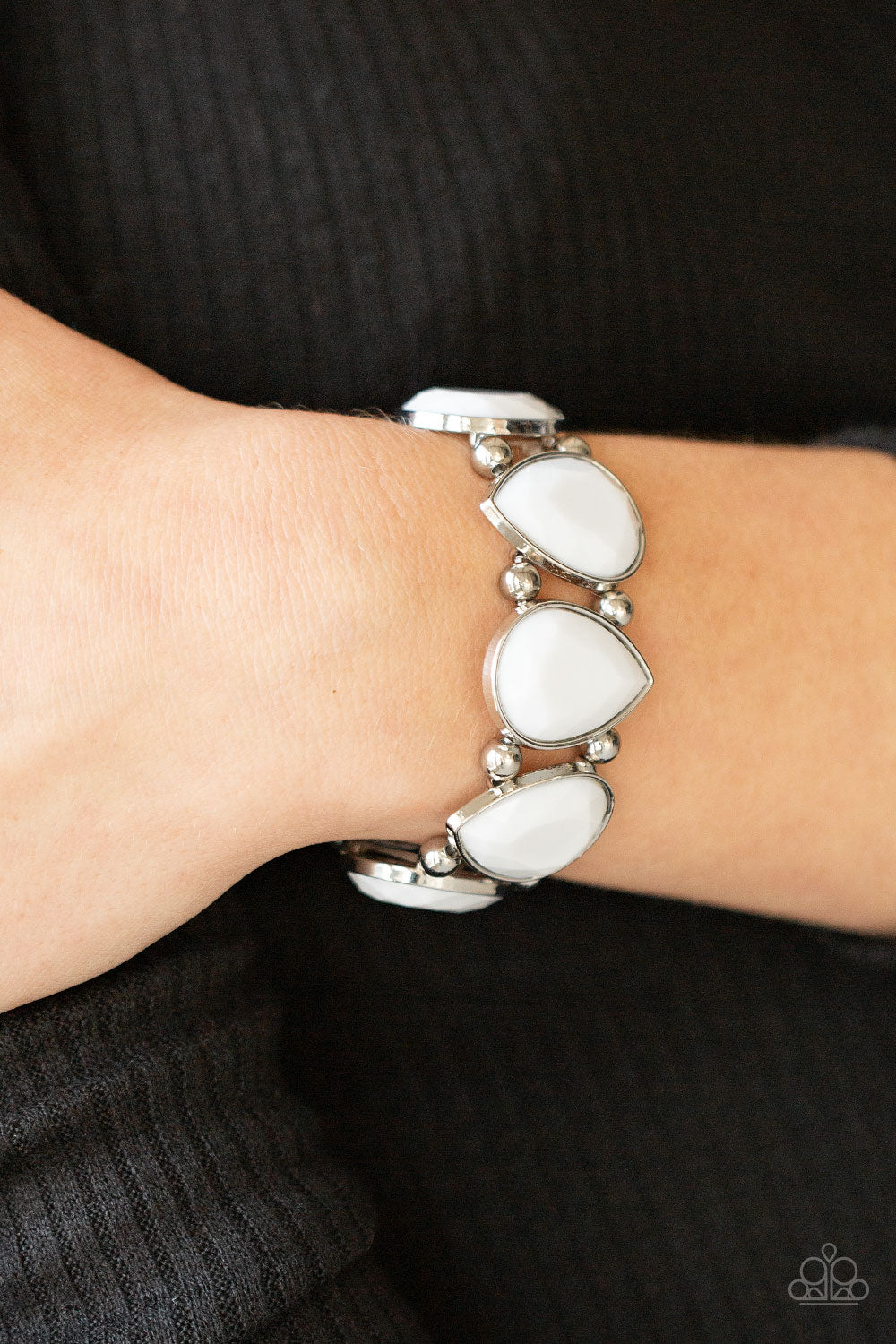 Paparazzi - Flamboyant Tease - White Bracelet
