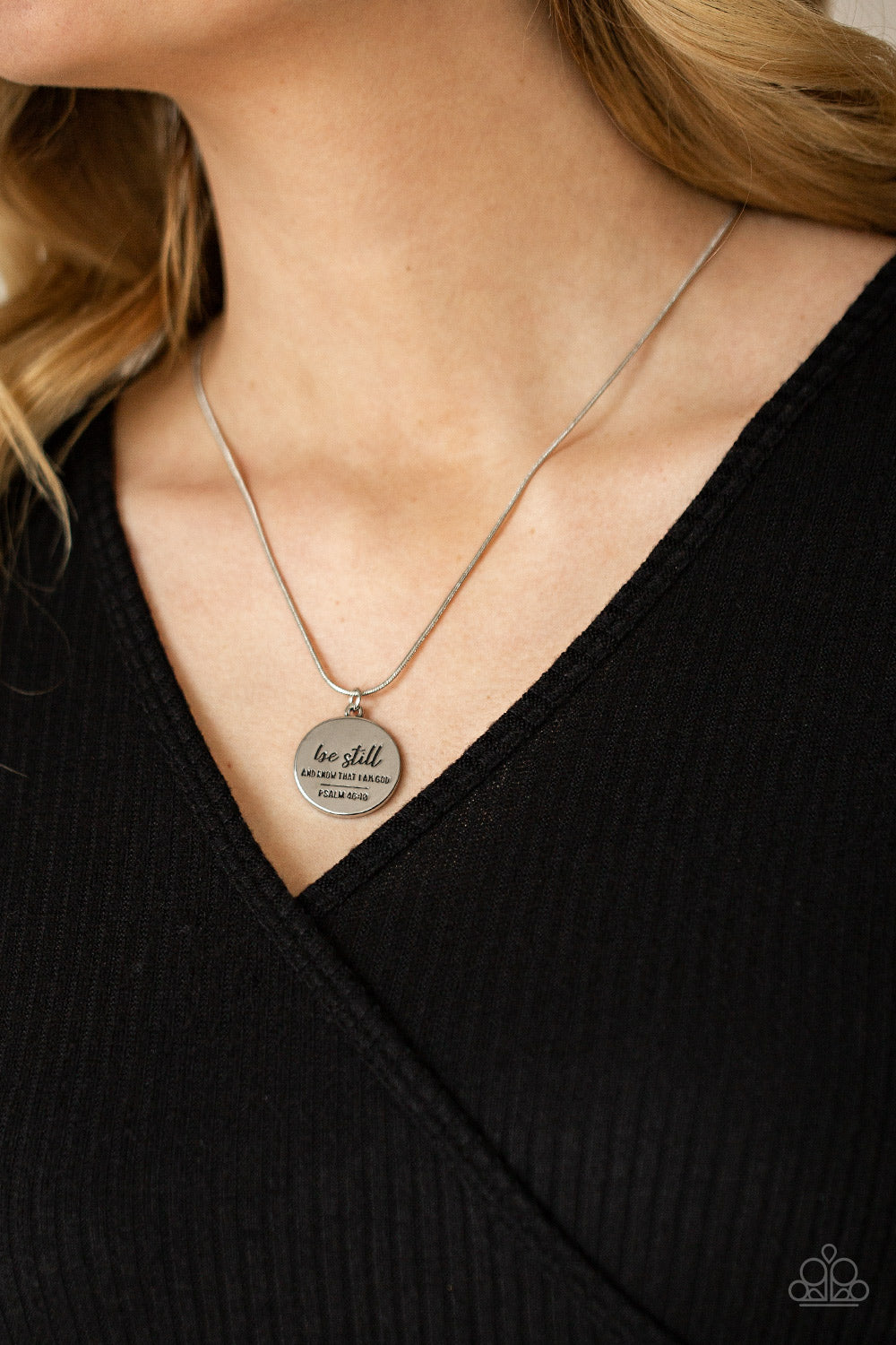 Paparazzi - Be Still - Silver Necklace
