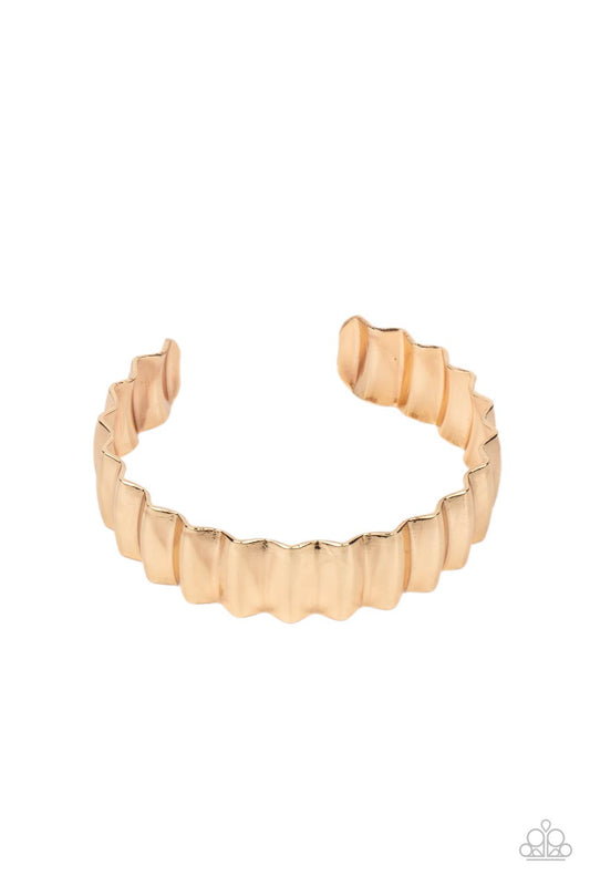 Paparazzi - Across The HEIR-Waves - Gold Bracelet
