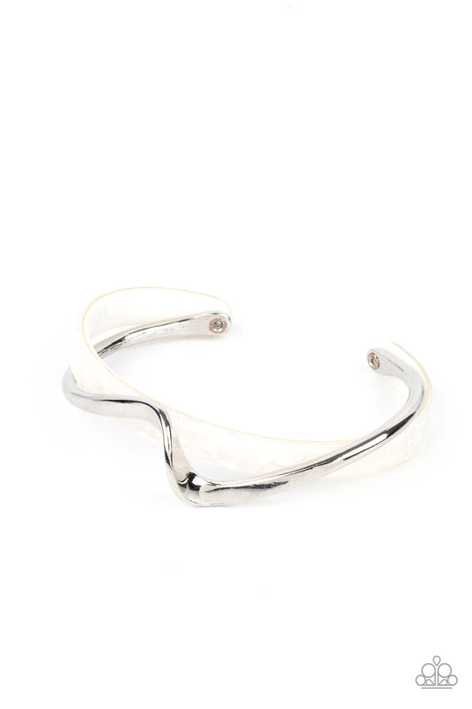 Paparazzi - Craveable Curves - White Bracelet