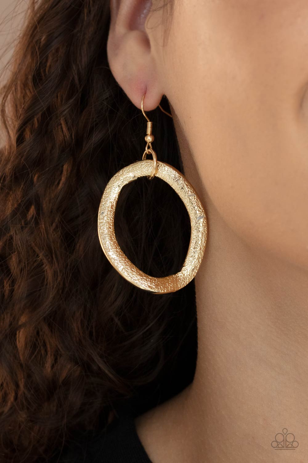 Paparazzi - Industrial Intimidation - Gold Necklace