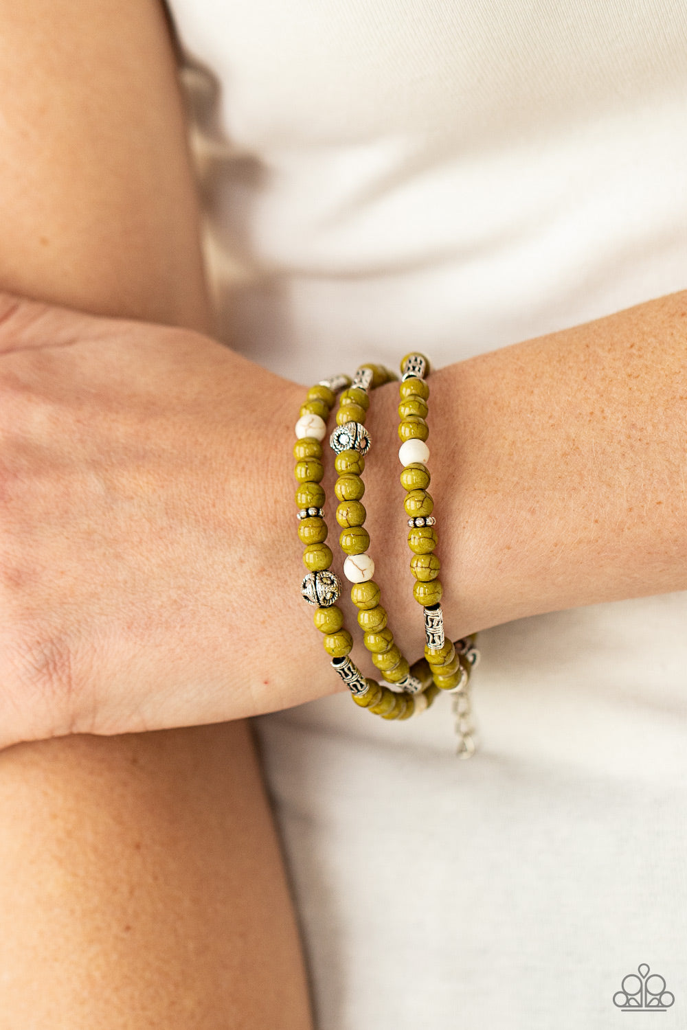 Paparazzi -Desert Decorum - Green Bracelet
