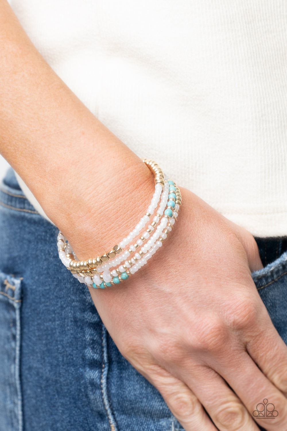 Paparazzi - Infinitely Dreamy - Gold Bracelet