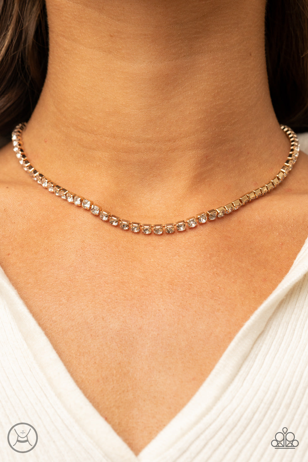 Paparazzi - Starlight Radiance - Gold Choker Necklace