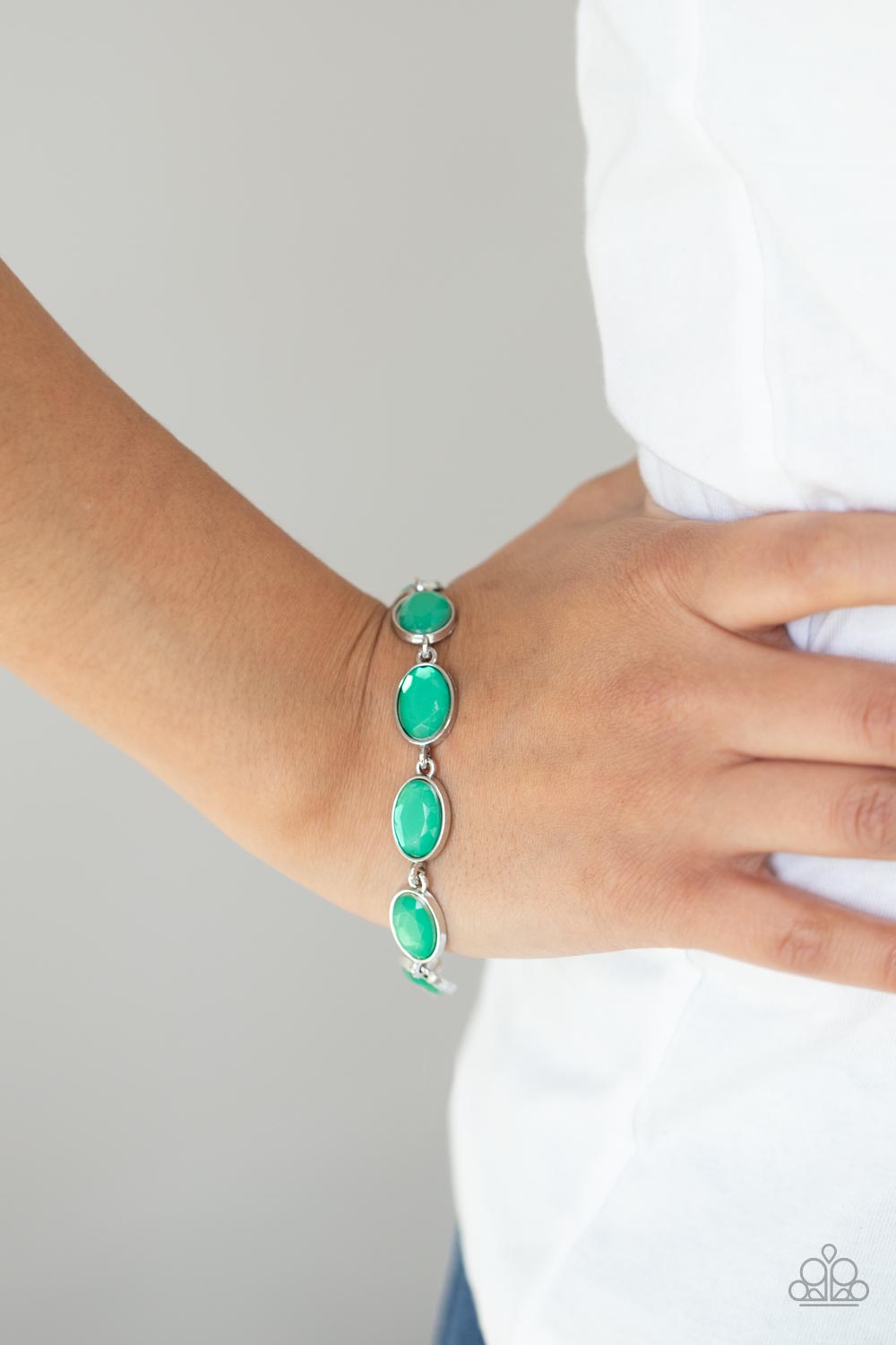 Paparazzi- Smooth Move - Green Bracelet